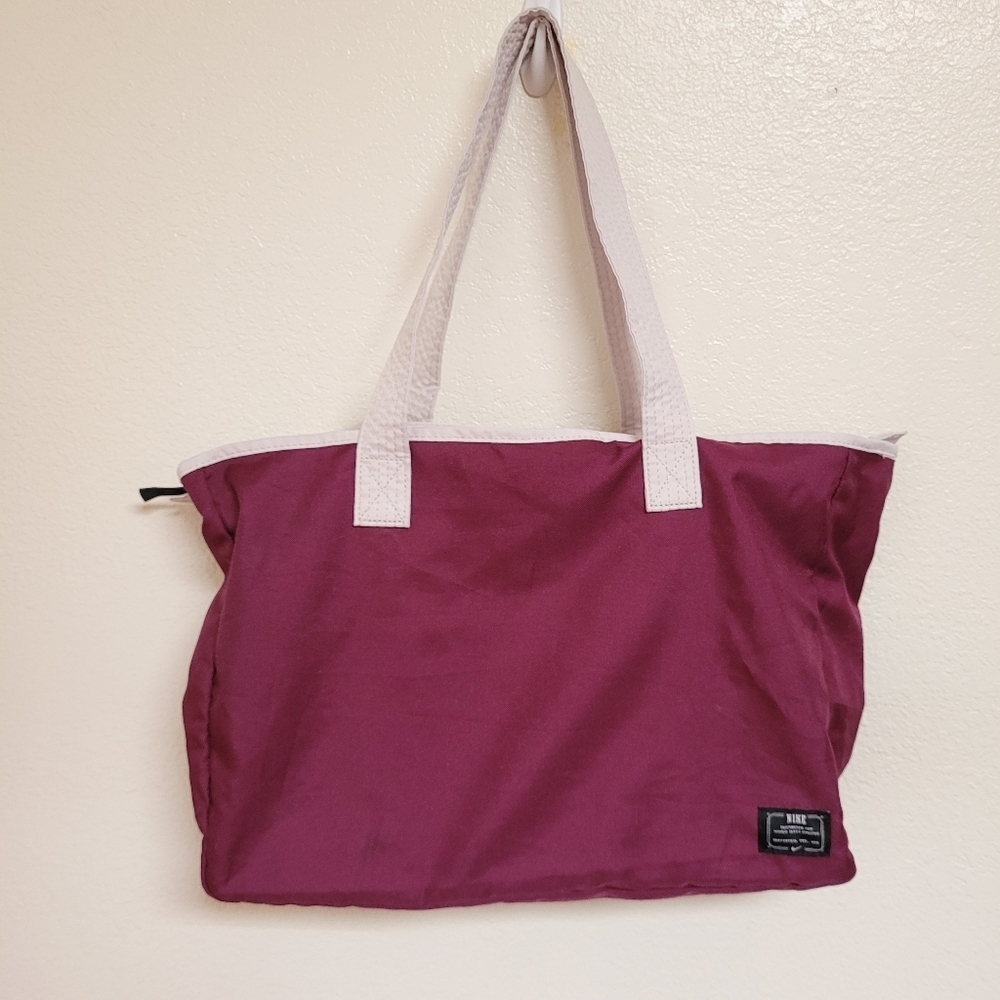 Nike Tote Bag in Plum with Light Beige Straps